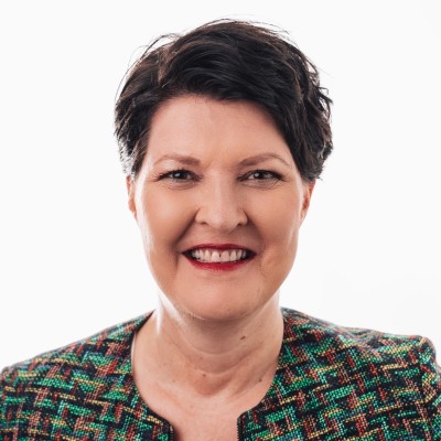 Claudine Perlet headshot