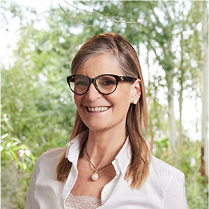 helen crowley headhsot